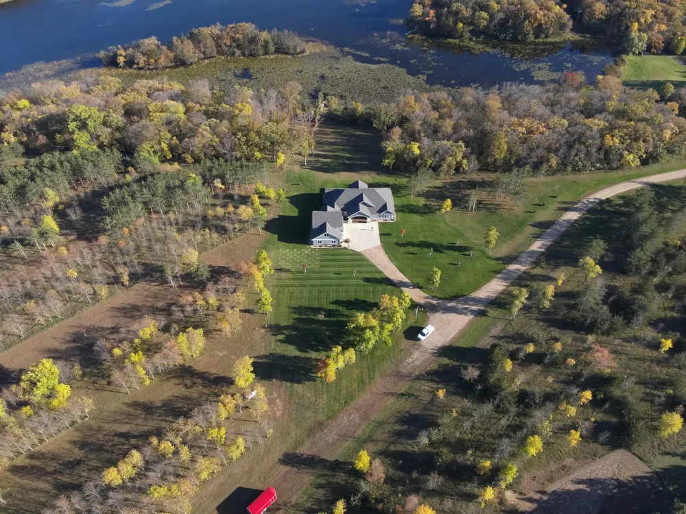 8382 198th Avenue NE New London, MN 56273