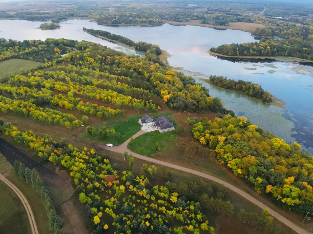 8382 198th Avenue NE New London, MN 56273