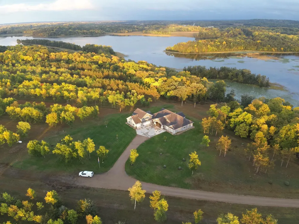 8382 198th Avenue NE New London, MN 56273