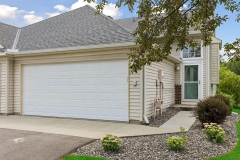 9765 Zinnia Lane