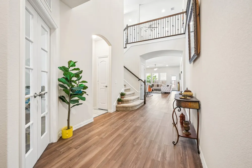 2801 RYDER LANE Aubrey, TX 76227