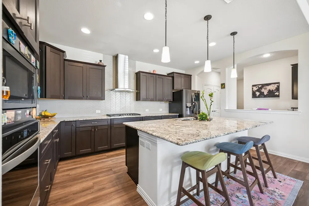 2801 RYDER LANE Aubrey, TX 76227