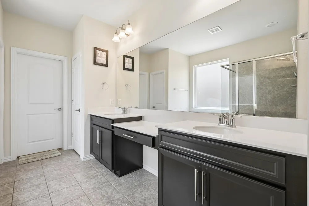 2801 RYDER LANE Aubrey, TX 76227