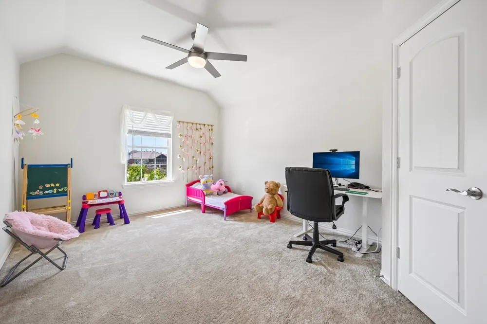 2801 RYDER LANE Aubrey, TX 76227