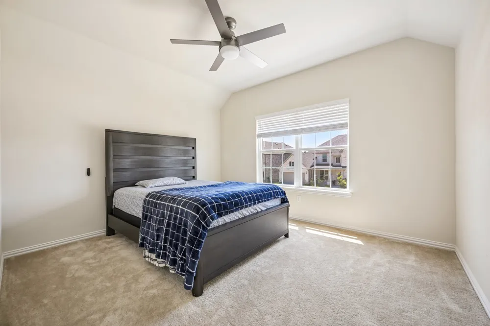 2801 RYDER LANE Aubrey, TX 76227
