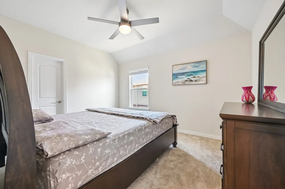 2801 RYDER LANE Aubrey, TX 76227