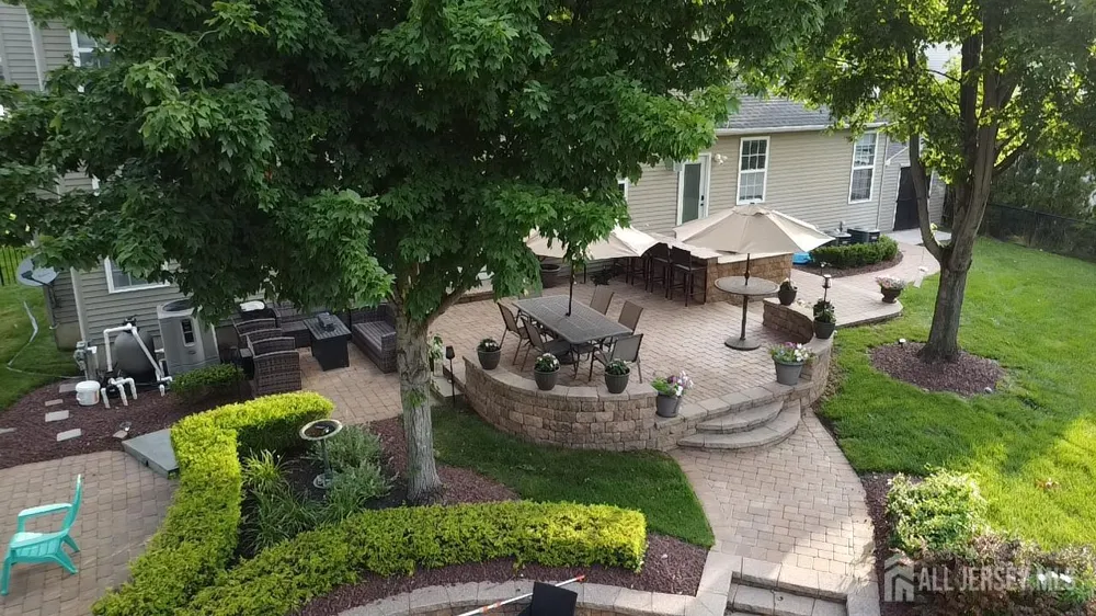 27 Mitchell Drive Monroe, NJ 08831
