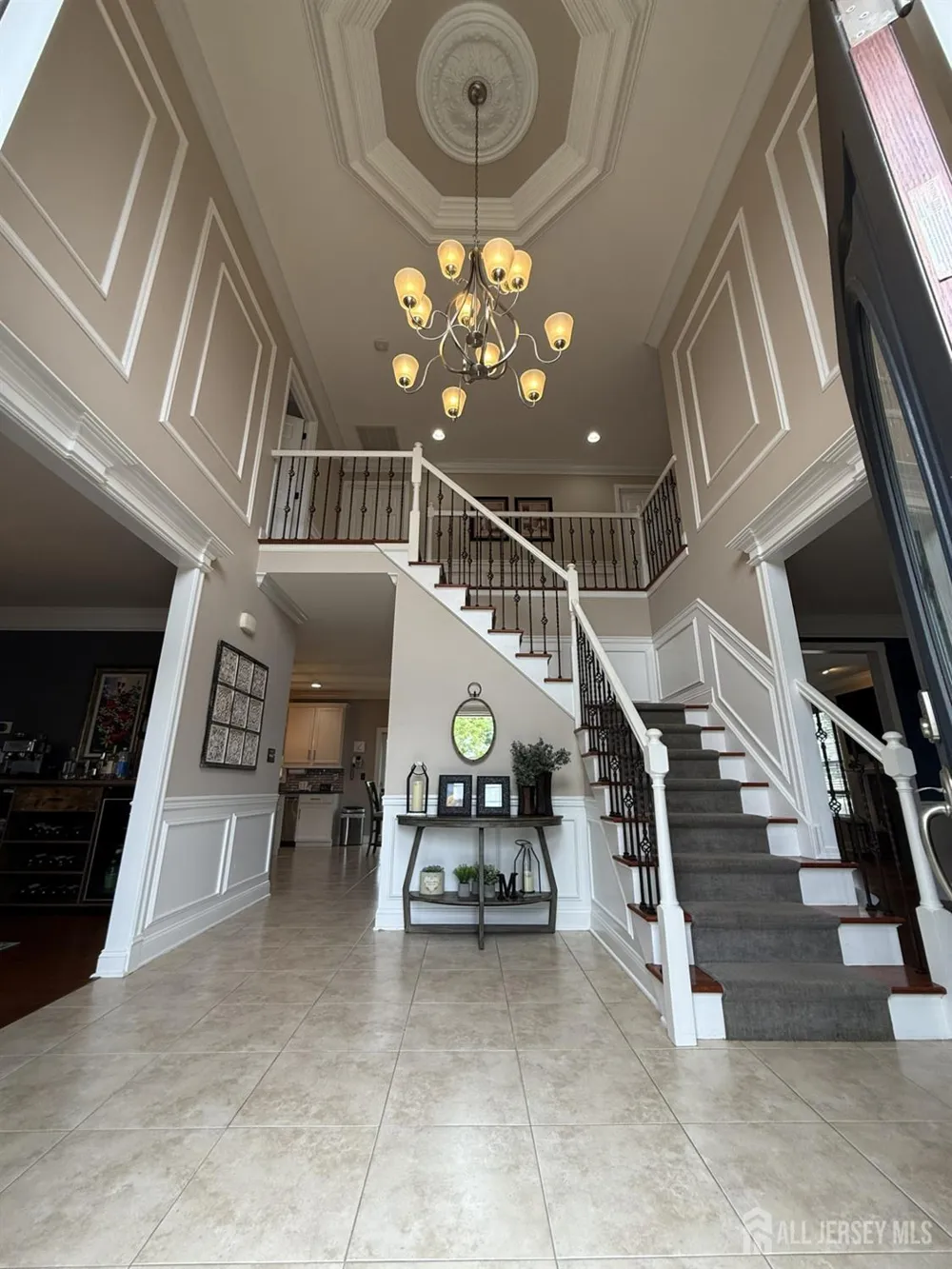 27 Mitchell Drive Monroe, NJ 08831