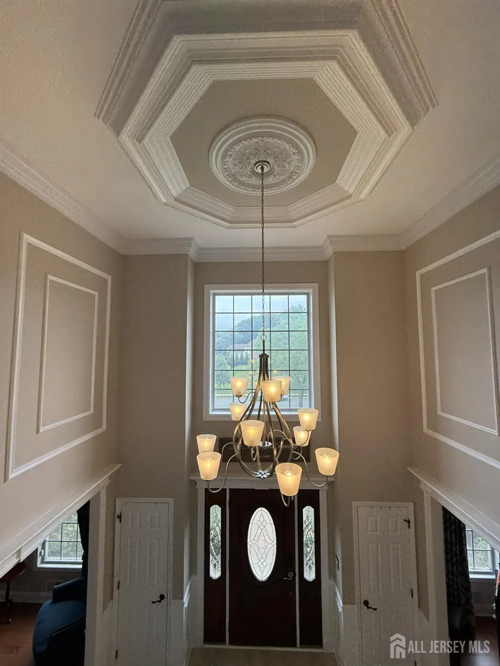 27 Mitchell Drive Monroe, NJ 08831