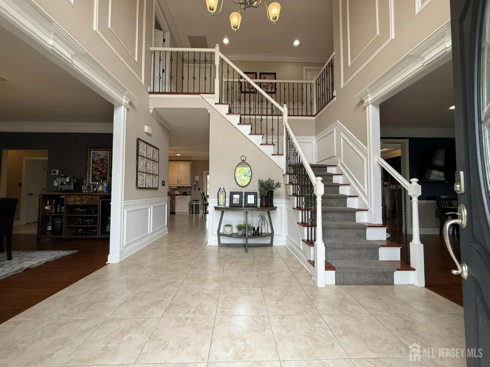 27 Mitchell Drive Monroe, NJ 08831