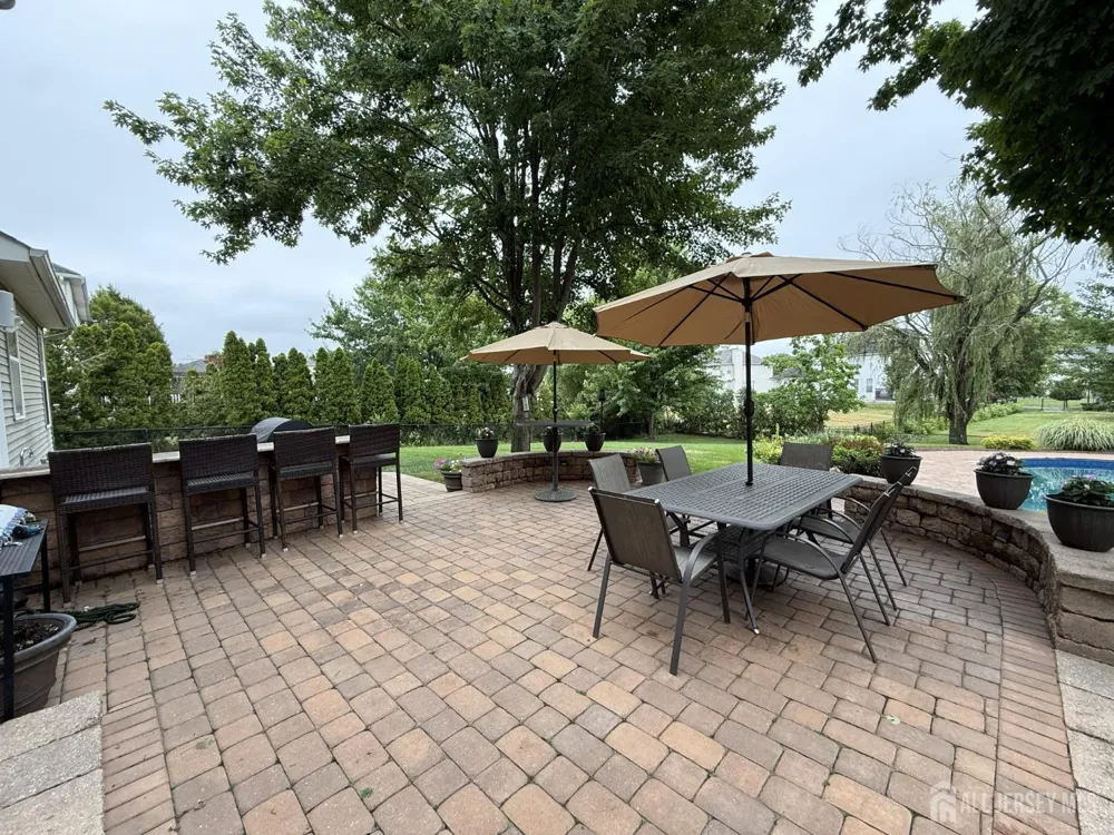 27 Mitchell Drive Monroe, NJ 08831
