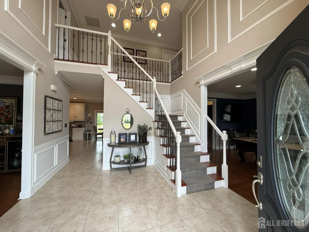 27 Mitchell Drive Monroe, NJ 08831