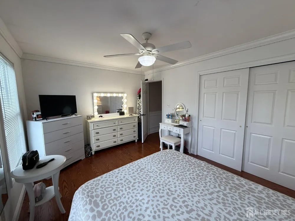 27 Mitchell Drive Monroe, NJ 08831