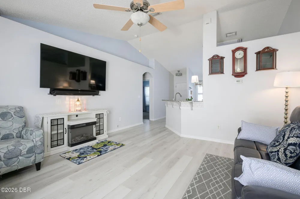 18 Phoenix Lane Palm Coast, FL 32164
