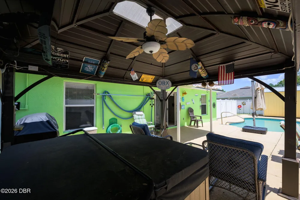 18 Phoenix Lane Palm Coast, FL 32164