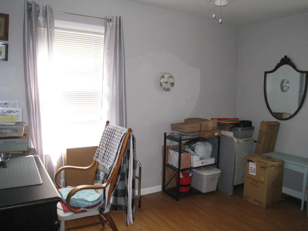 1049 W Summit Avenue Muskegon, MI 49441