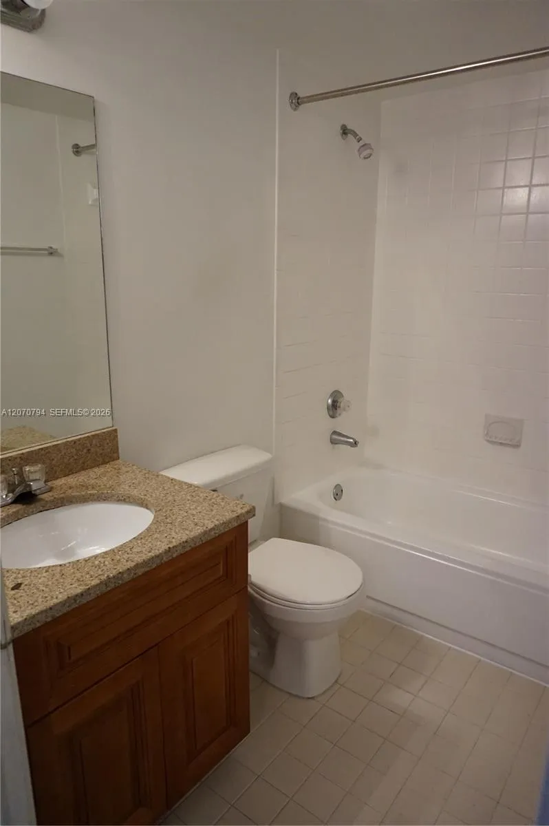 9842 Nob Hill Ln #9842/08 Sunrise, FL 33351