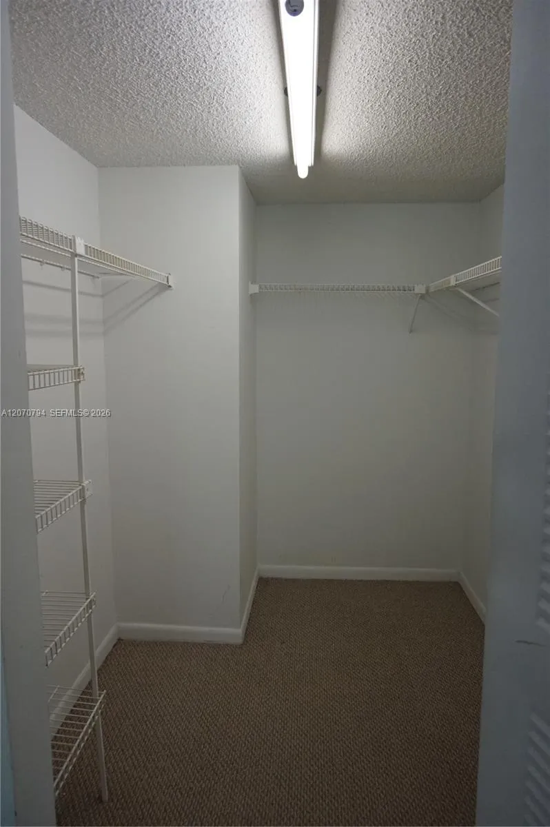9842 Nob Hill Ln #9842/08 Sunrise, FL 33351
