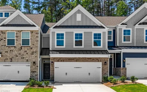5203 Maple Blossom Trail