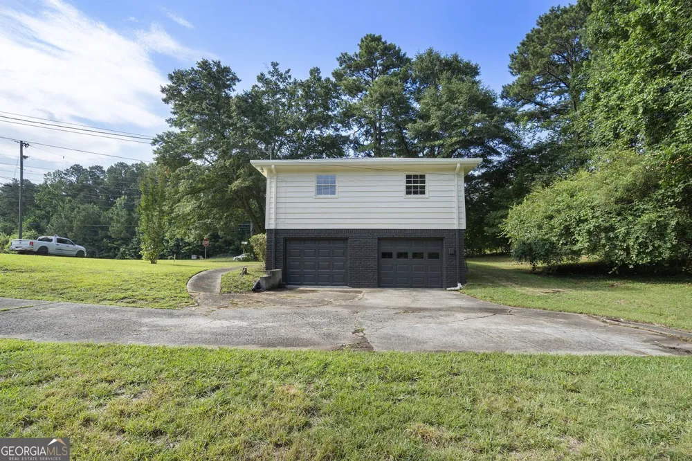 5525 Oak Grove DR Acworth, GA 30102