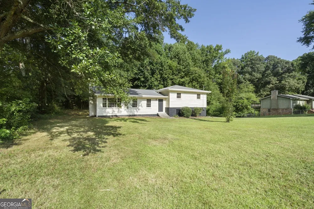 5525 Oak Grove DR Acworth, GA 30102