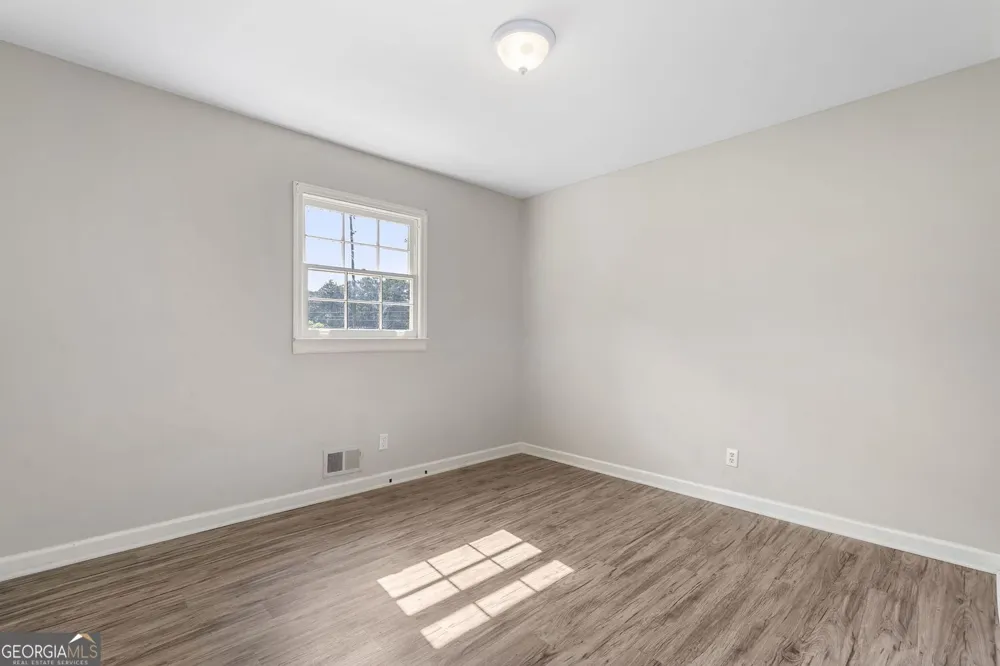 5525 Oak Grove DR Acworth, GA 30102