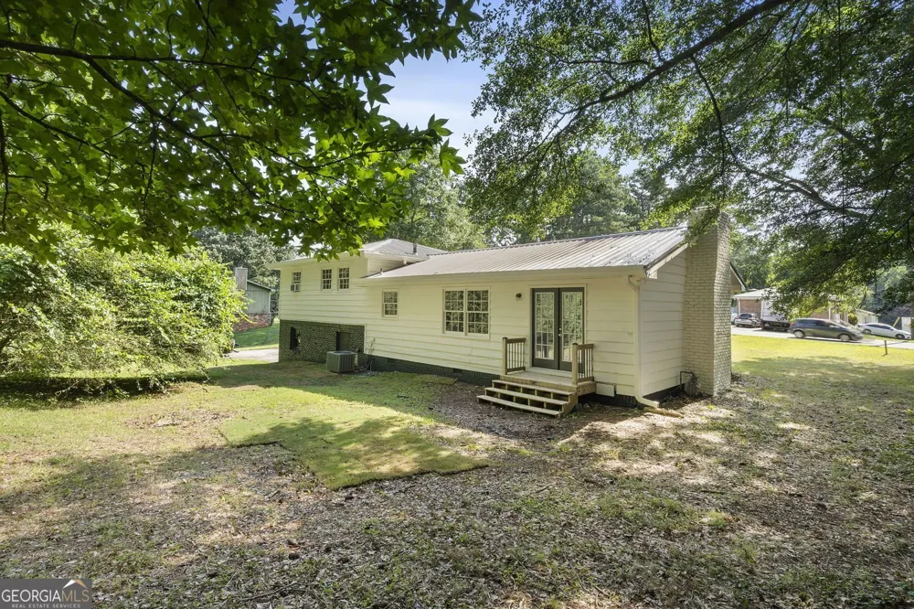 5525 Oak Grove DR Acworth, GA 30102