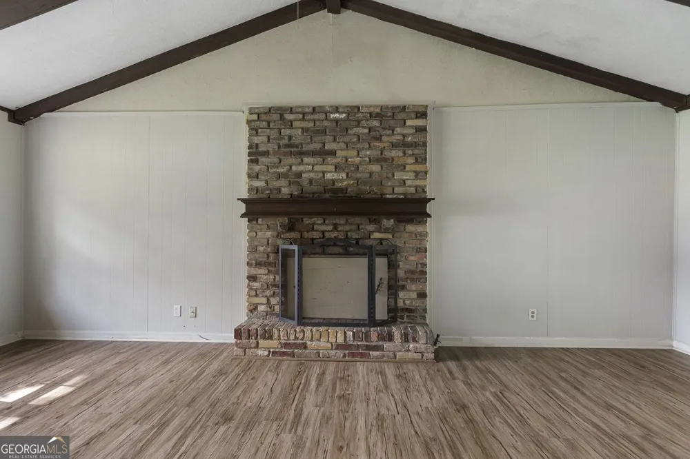 5525 Oak Grove DR Acworth, GA 30102