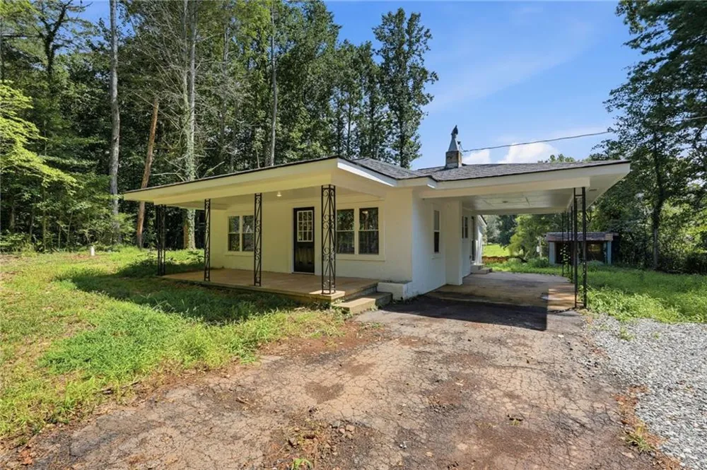 2952 Cavender Creek Road Dahlonega, GA 30533
