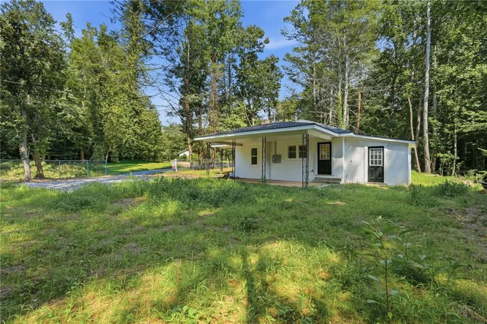 2952 Cavender Creek Road Dahlonega, GA 30533
