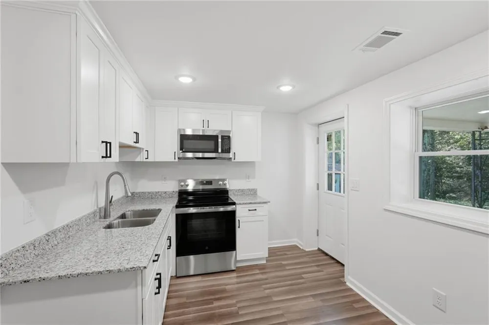 2952 Cavender Creek Road Dahlonega, GA 30533