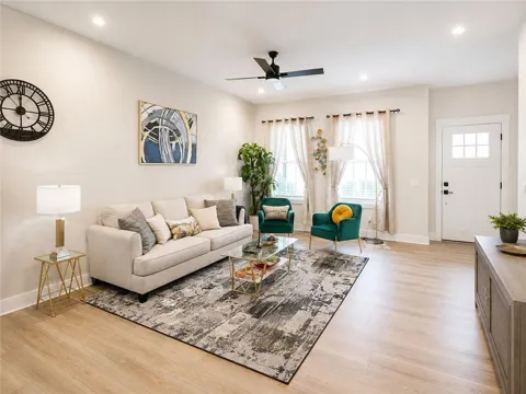 162 CHESTNUT CIRCLE #76