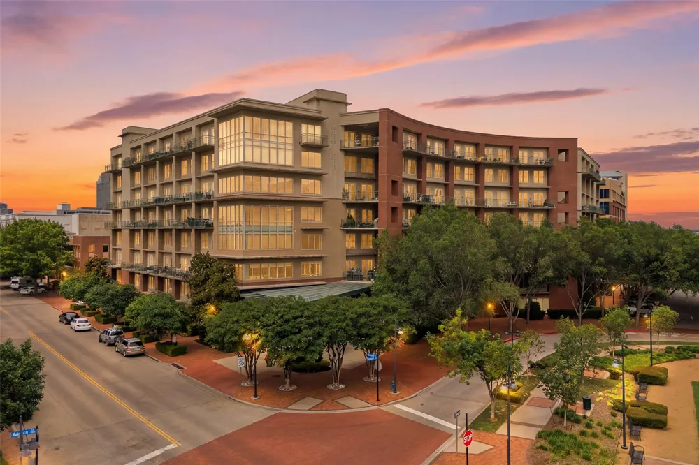 5055 Addison Circle #209 Addison, TX 75001