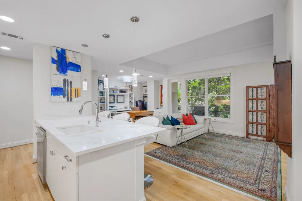 5055 Addison Circle #209 Addison, TX 75001