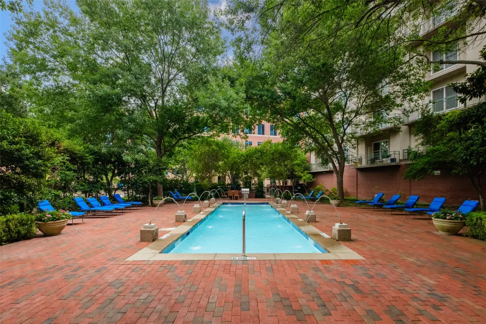 5055 Addison Circle #209 Addison, TX 75001