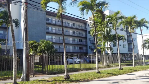 900 SW 84th Ave #301E