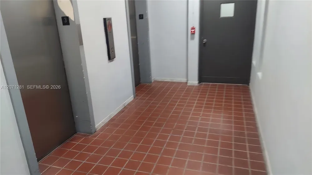 900 SW 84th Ave #301E Miami, FL 33144
