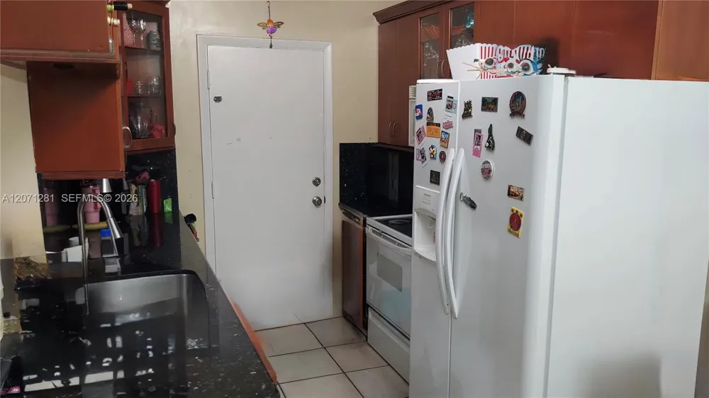 900 SW 84th Ave #301E Miami, FL 33144