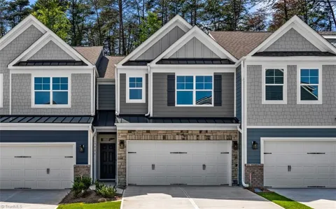 5207 Maple Blossom Trail
