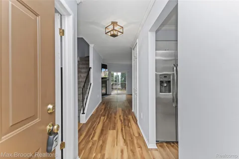 1157 Pine Ridge Court