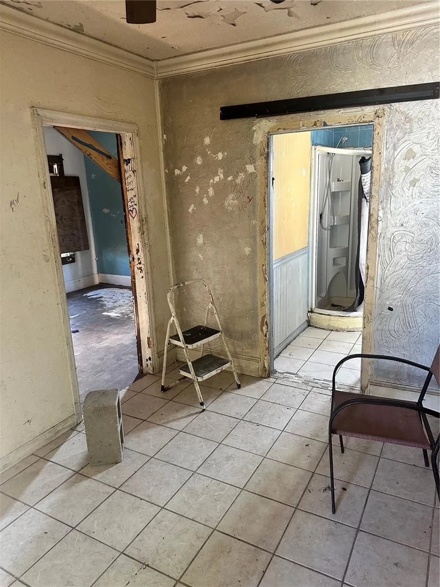 212 AVENUE F SE Winter Haven, FL 33880