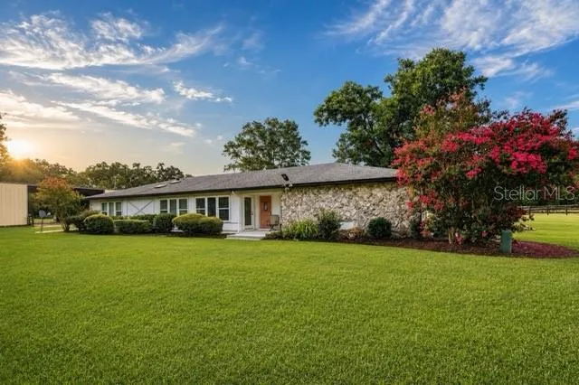 16525 SW 5TH PLACE Newberry, FL 32669