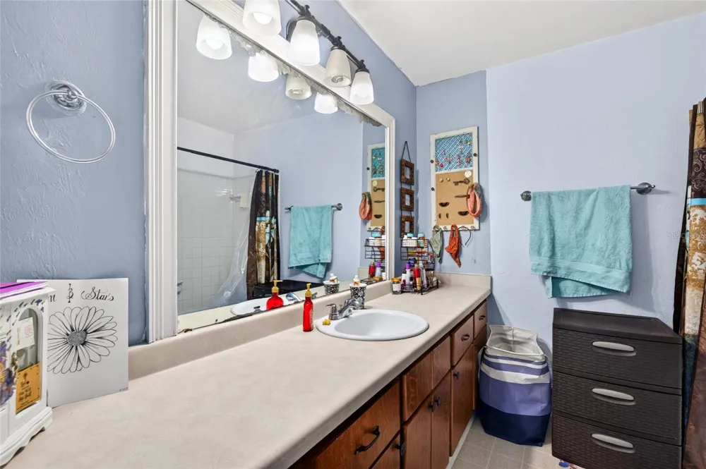 16525 SW 5TH PLACE Newberry, FL 32669