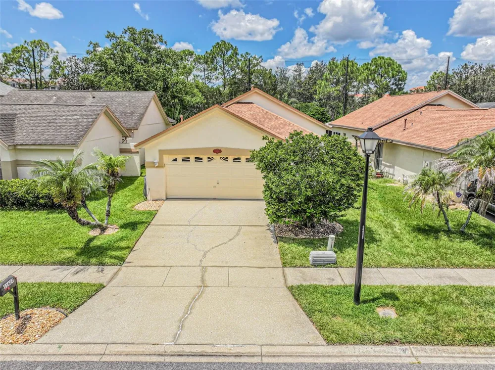 11624 PEACH GROVE LANE Orlando, FL 32821