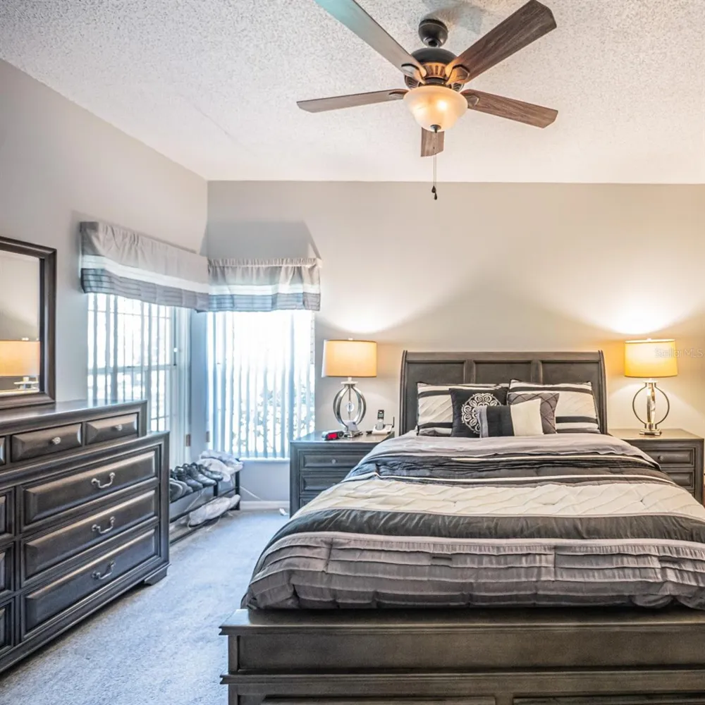 11624 PEACH GROVE LANE Orlando, FL 32821