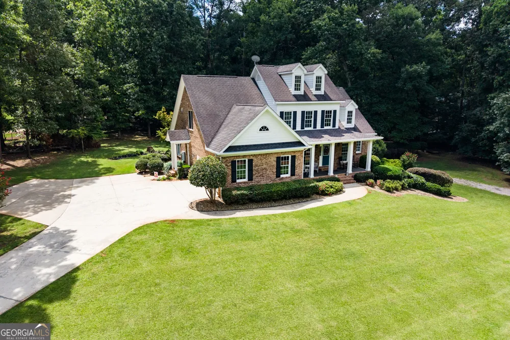 195 River Cove MDWS Social Circle, GA 30025