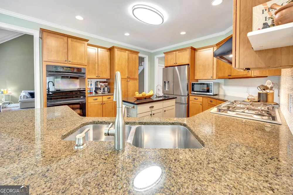 195 River Cove MDWS Social Circle, GA 30025