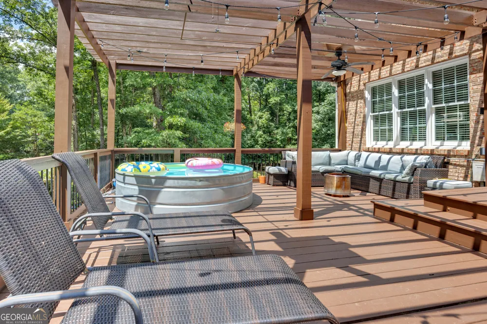 195 River Cove MDWS Social Circle, GA 30025