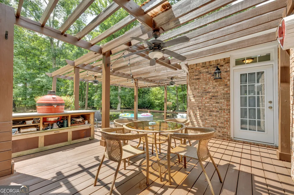195 River Cove MDWS Social Circle, GA 30025