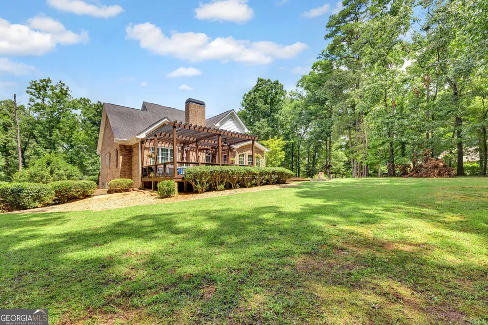 195 River Cove MDWS Social Circle, GA 30025
